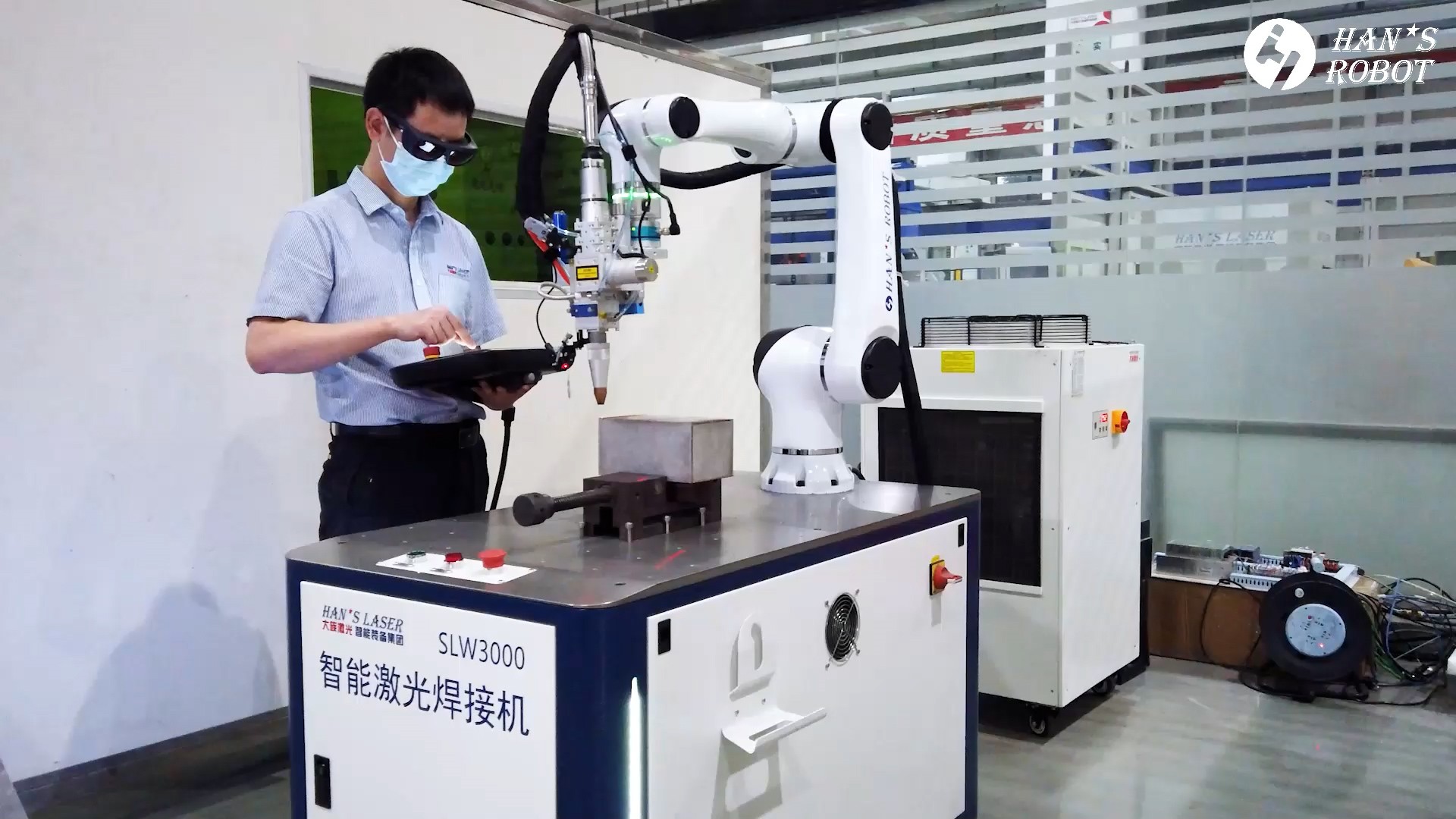 ?協(xié)作機(jī)器人可以與人工配合工作嗎
